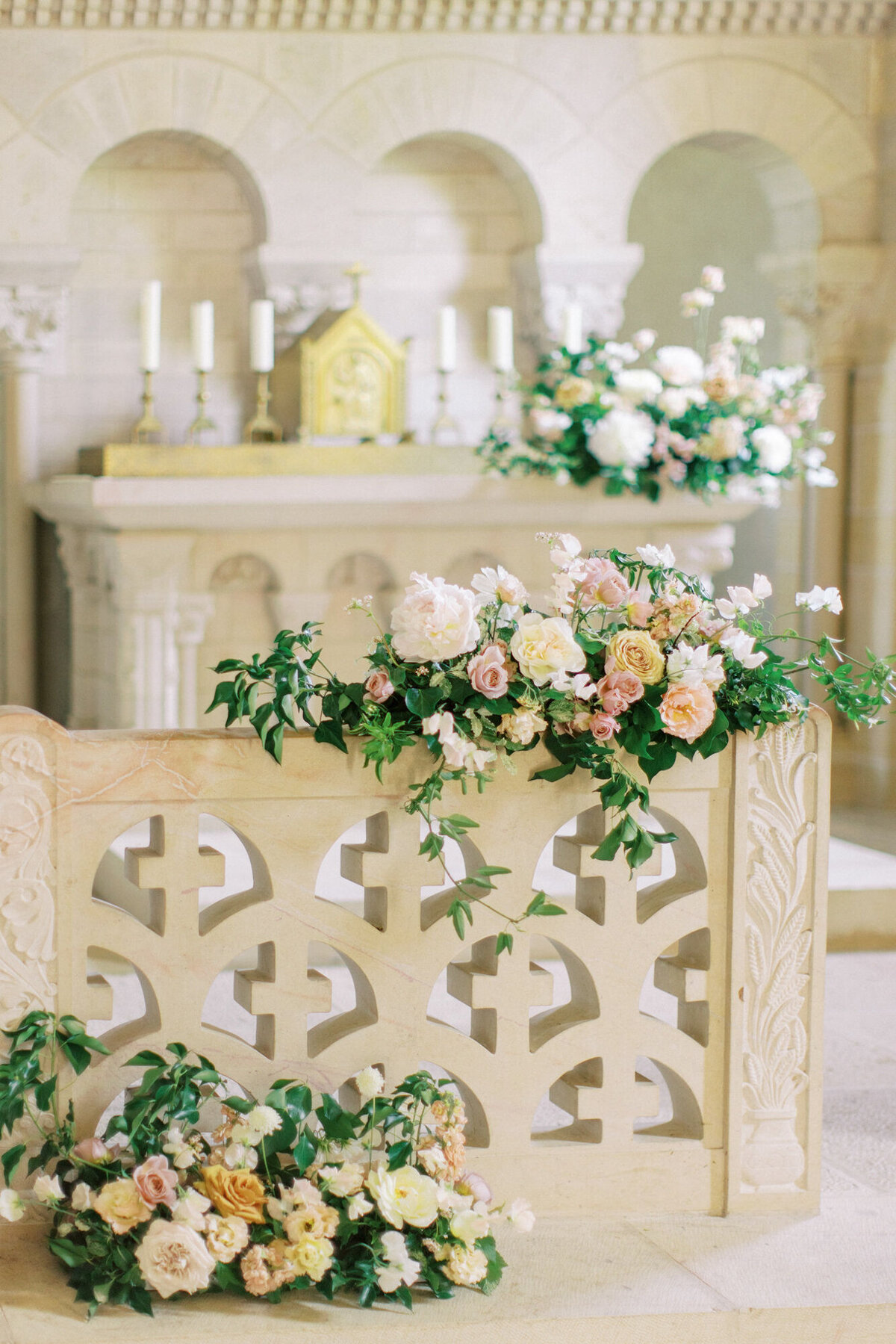 Maïlys Fortune Photography Husband Wife Wedding Weddings Photography France Switzerland Italy Timeless Dreamy Imagery Bilingual French English Destination Weddings Destination Wedding Provence French Riviera Paris Lake Como Tuscany56