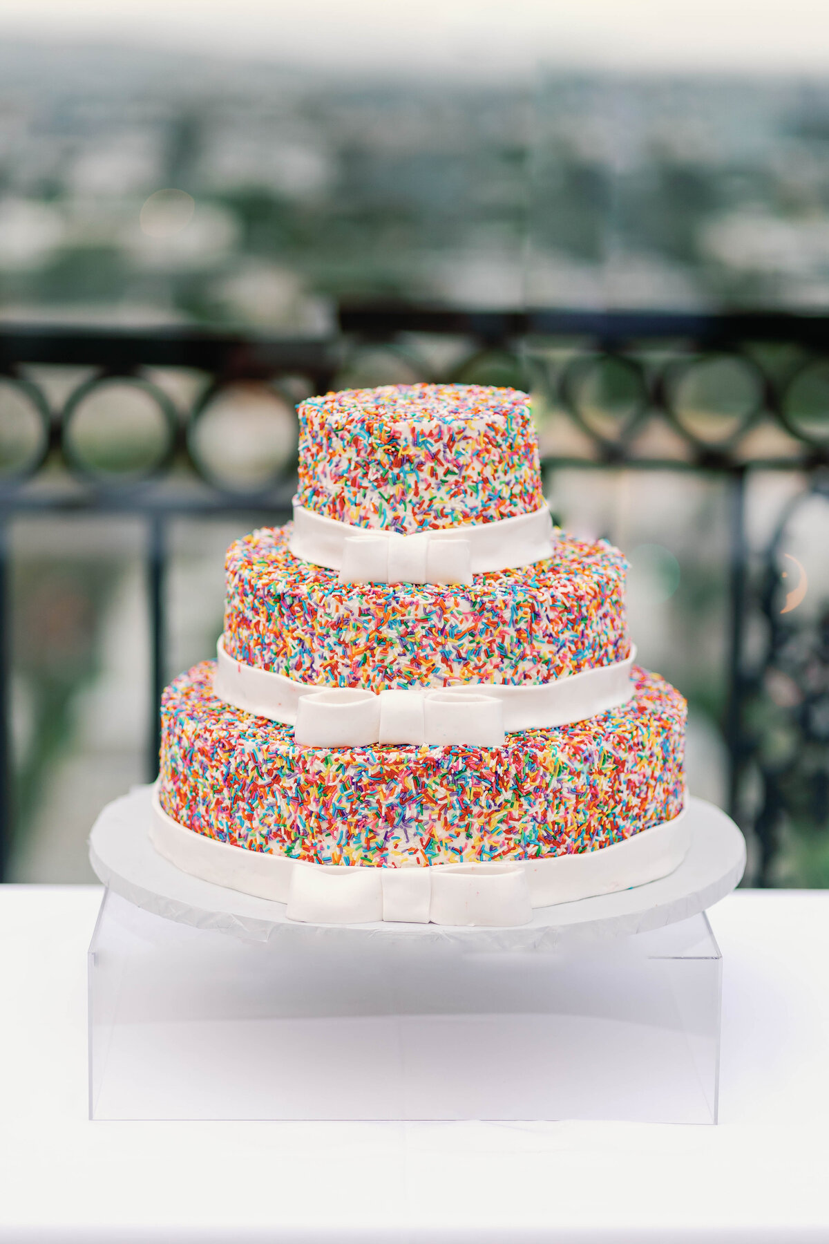 sprinkled-wedding-cake-at-the-london-west-hollywood