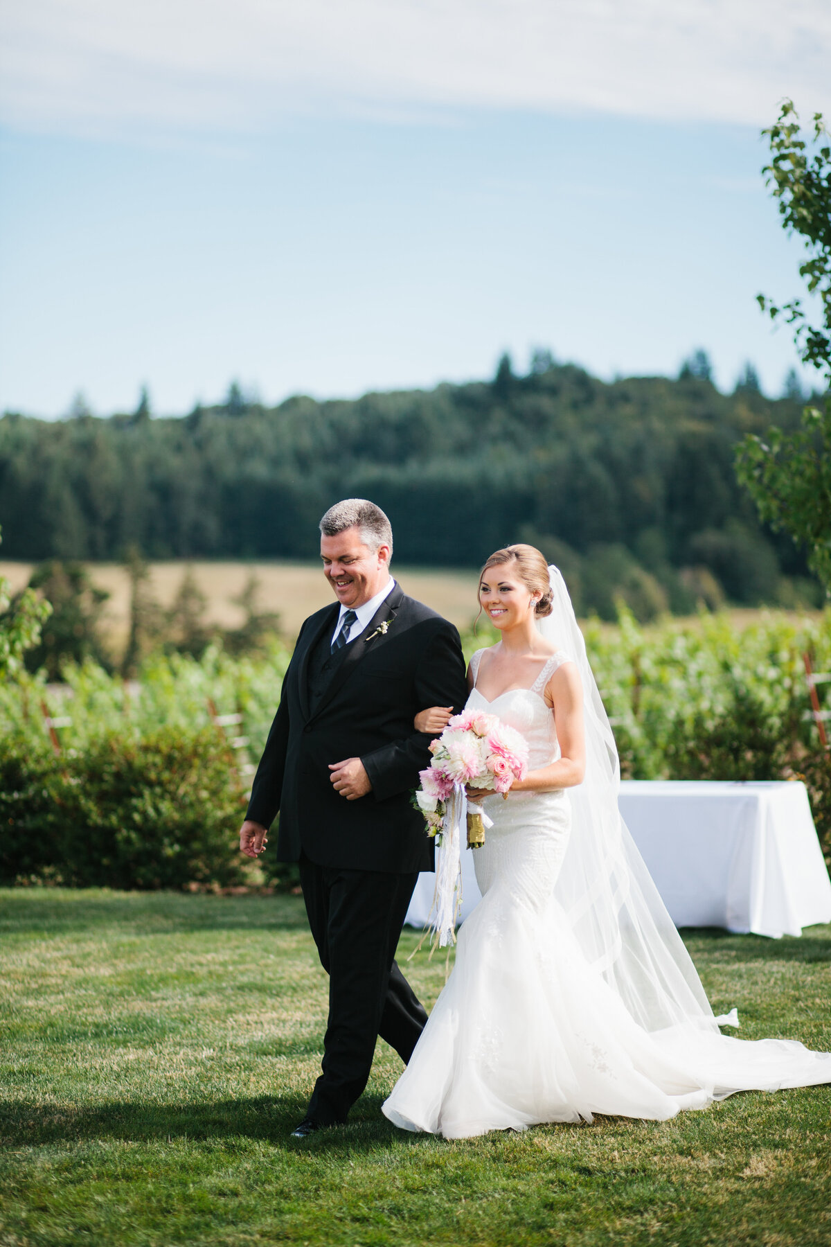 zeinth-vineyard-wedding-ceremony-salem-oregon-5