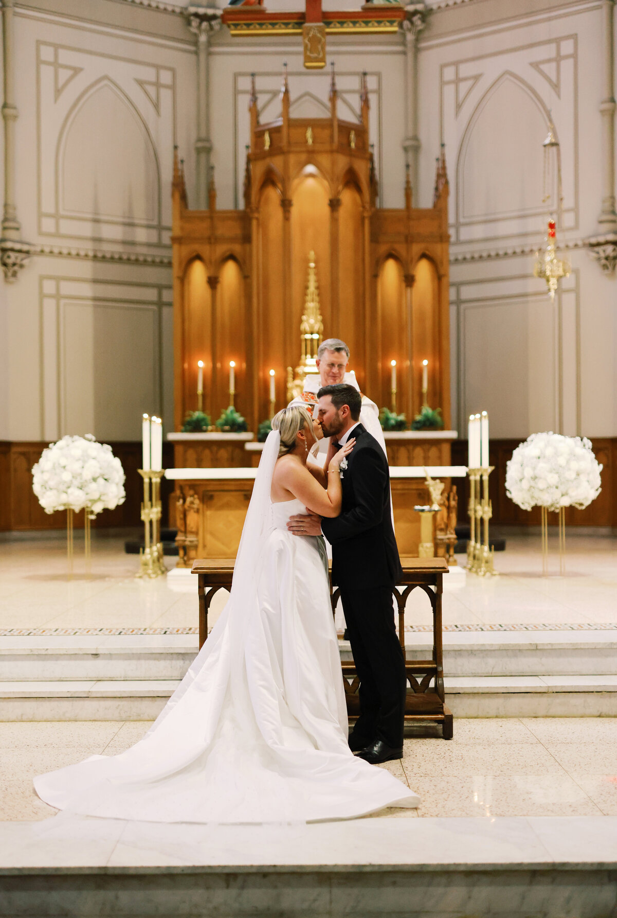 DC Wedding Photographer Captures a Timeless Wedding 13