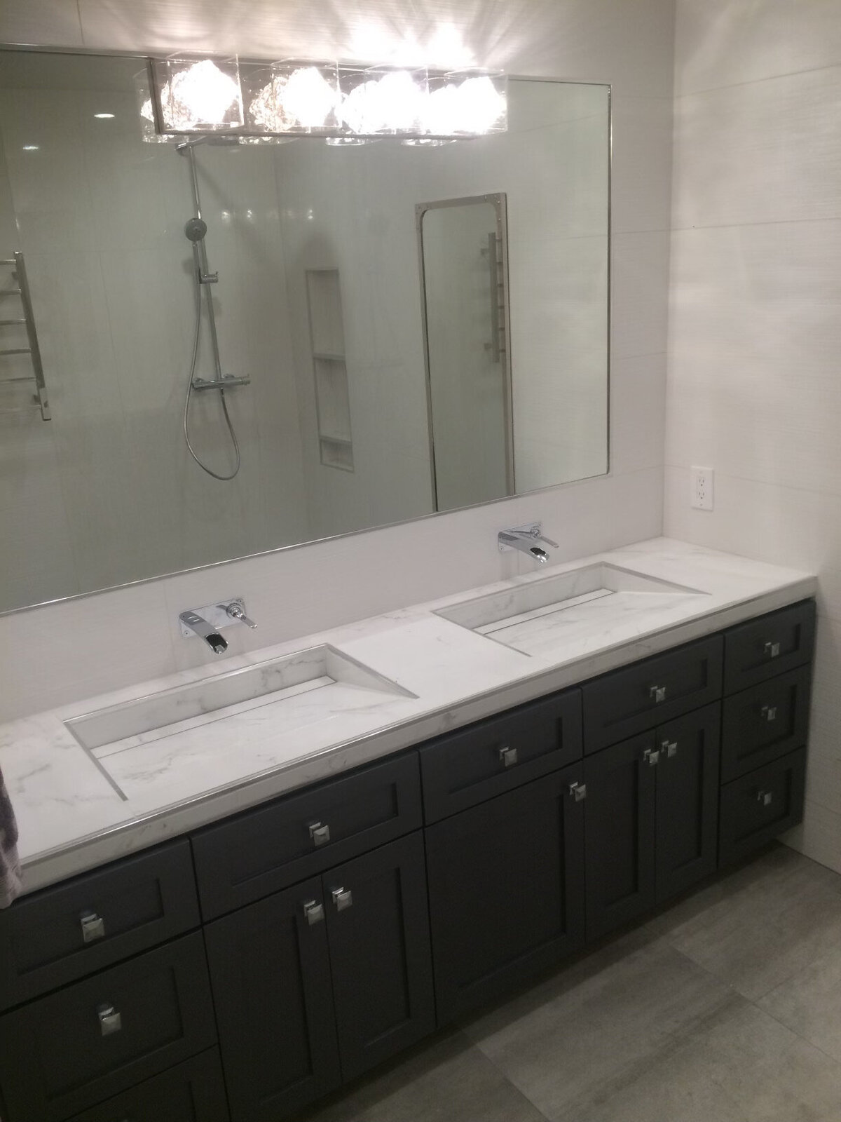 Bathroom56