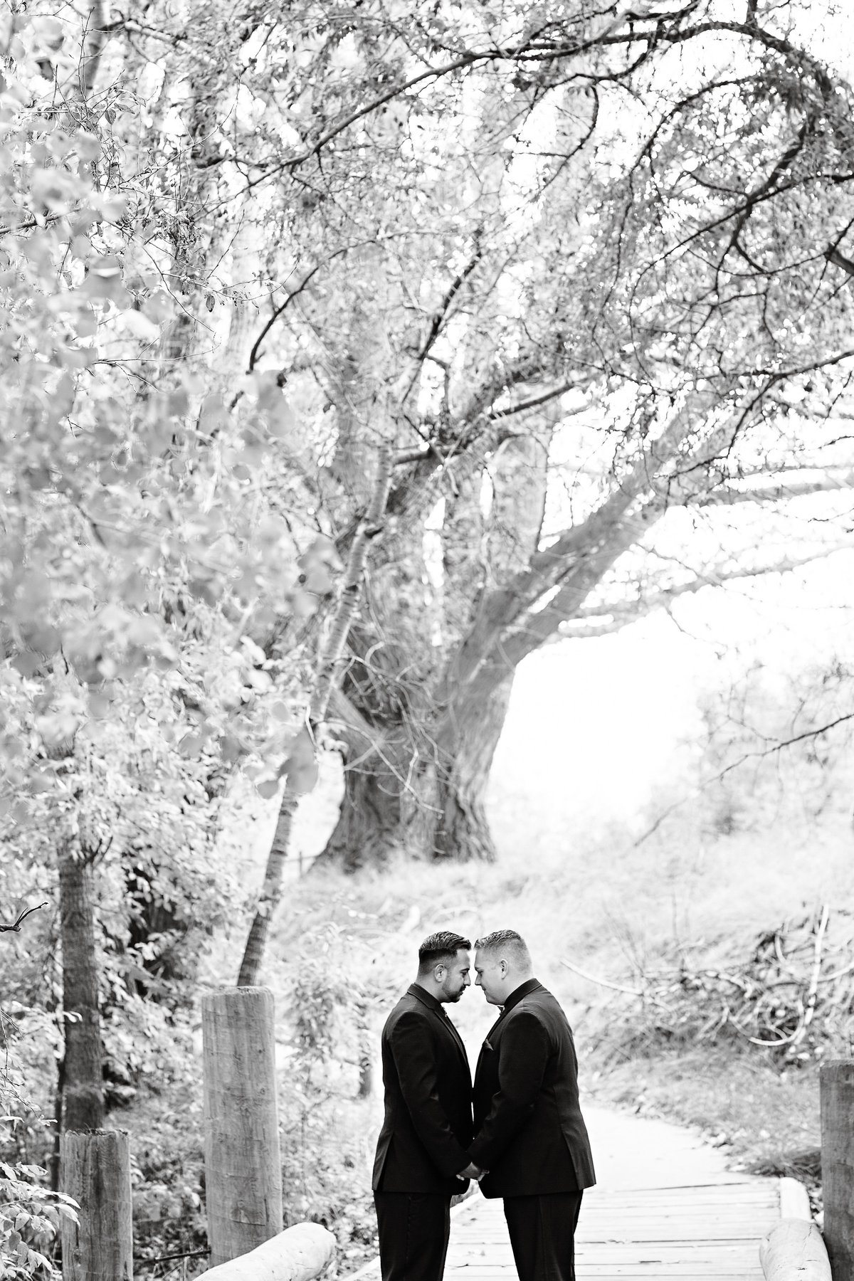 same-sex-couple-first-look-fort-collins-colorado