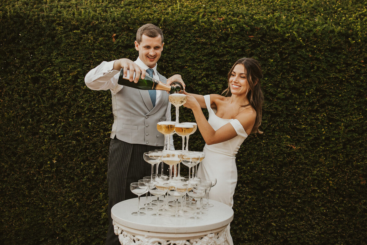 Bright pink and pale pink wedding centerpieces