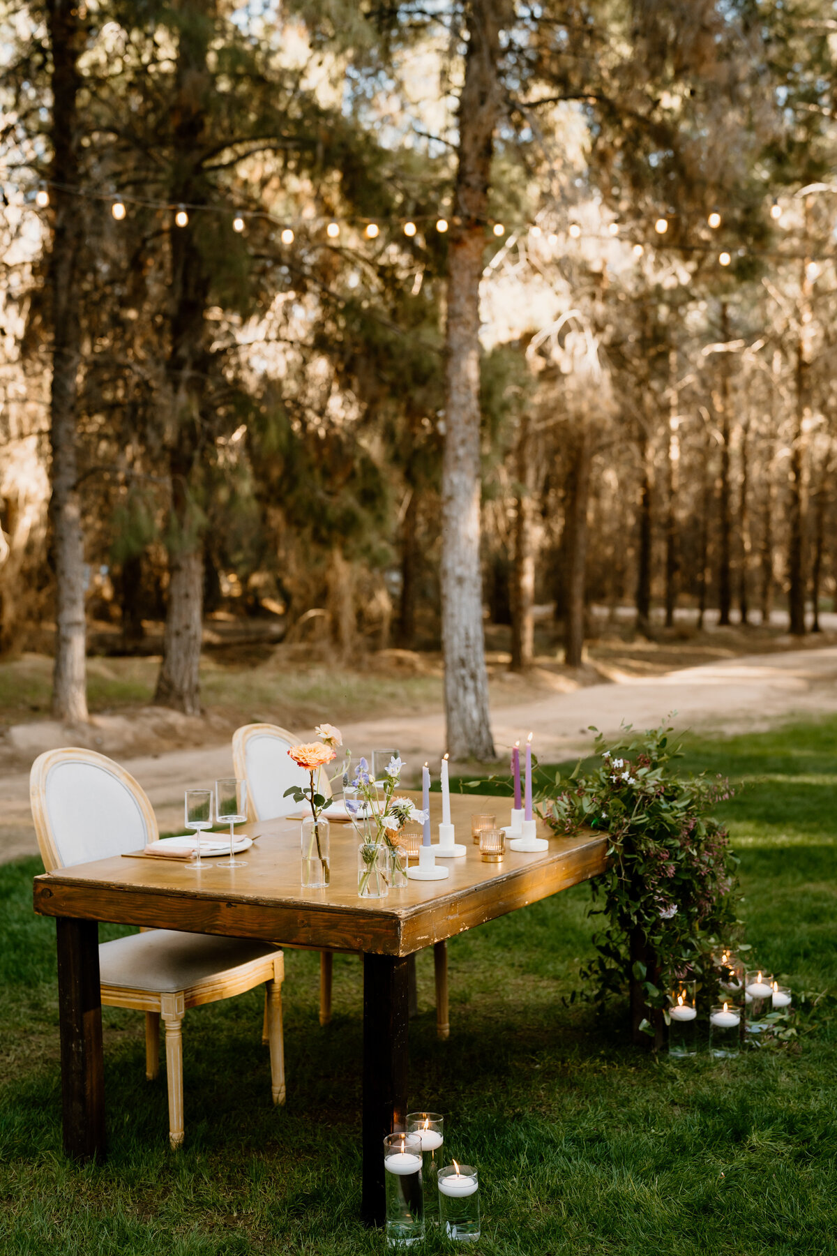 Sweetheart table decorated