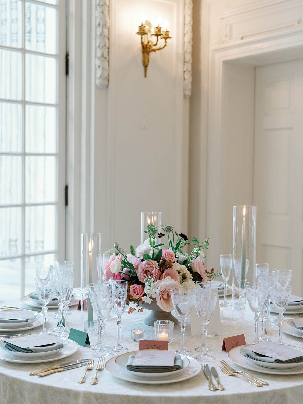 lili-chris-french-inspired-table-setting-springvale-floral