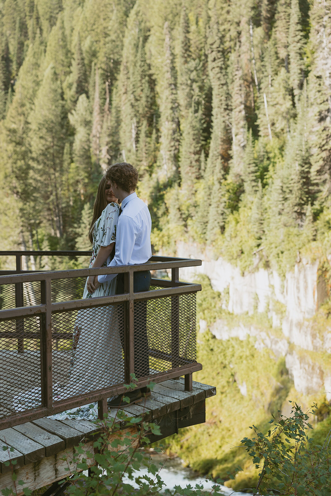tanya-davids-photo-film-mesa-falls-yellowstone-rexburg-island-park-destination-storytelling-documentary-wedding-elopement-phototgrapher-idaho-38