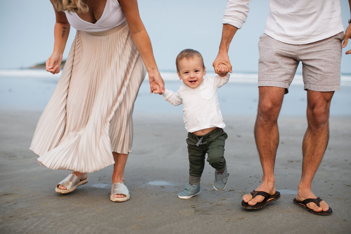 candid-natural-boston-newborn-family-photographer-zev-fisher-094