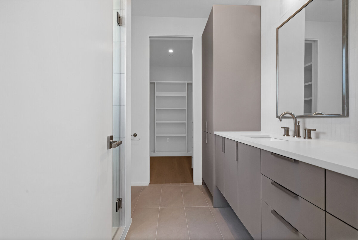 2707-toro-canyon-bathroom-1