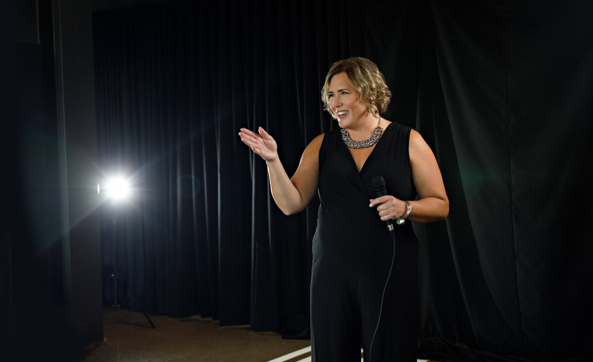 Auctioneer-branding-photo-Angela-Brown-Photography