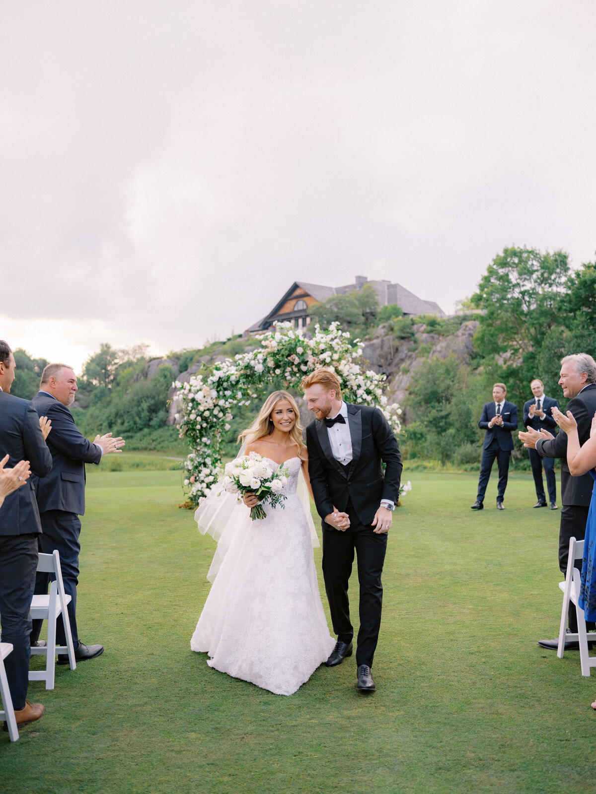 AshleyPigottEvents-Wedding-Maddie&Connor-MuskokaBayClub-Muskoka-015