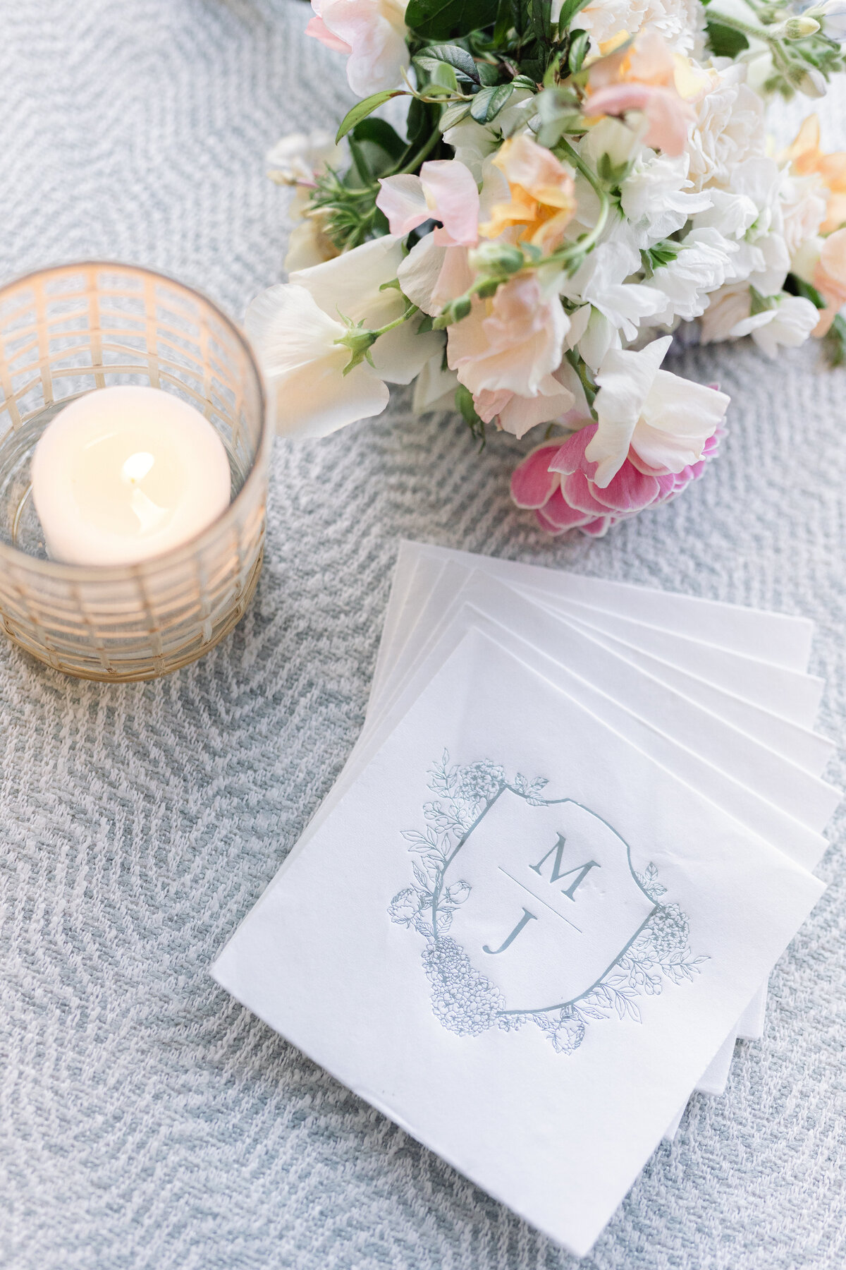 custom-cocktail-napkins-wedding-crest