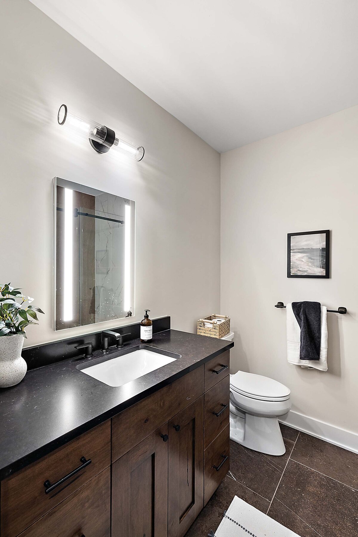 71-70802 Renata New Staging-71