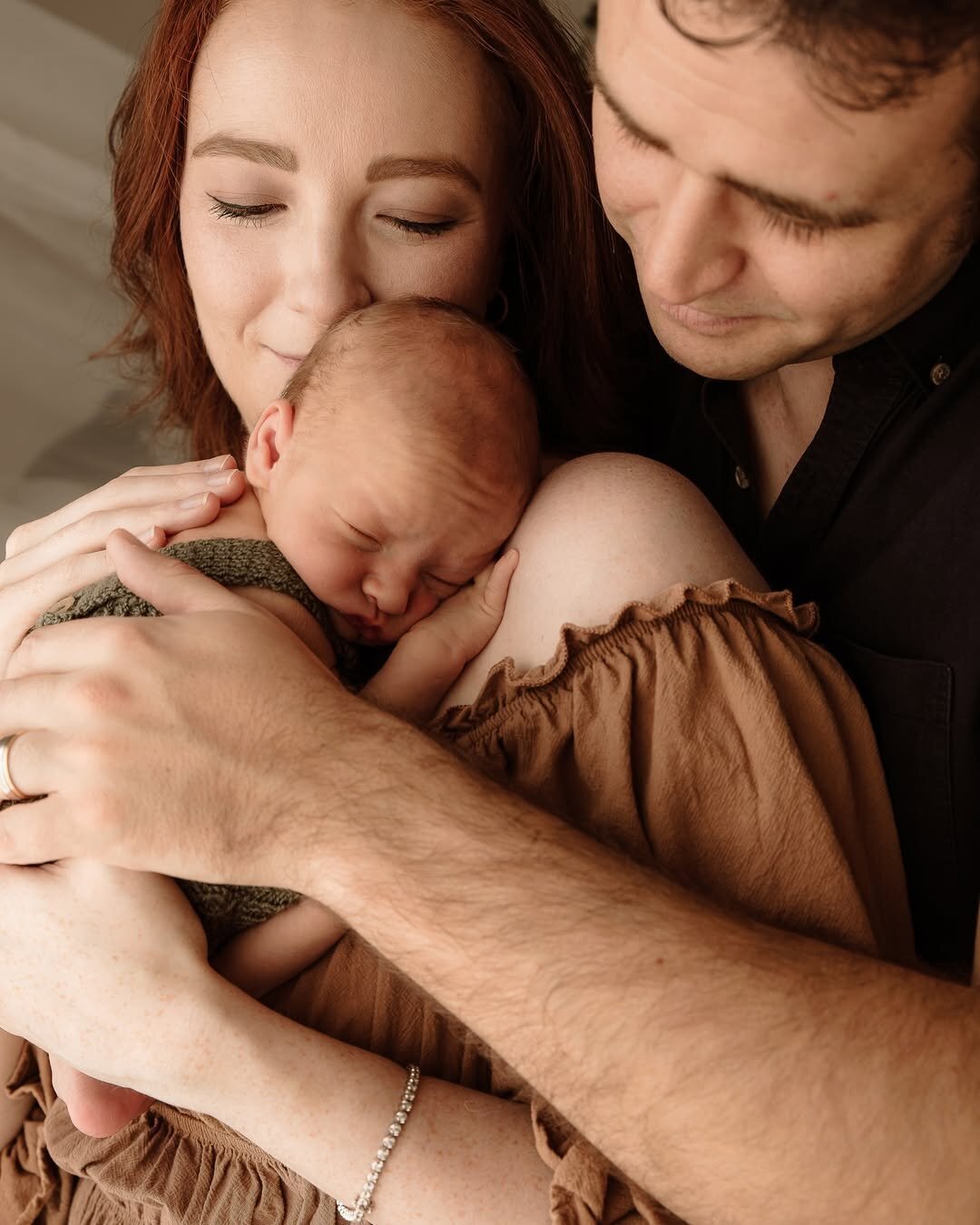 Just adore how this session came out. This little munchkin slept through the entire session whic (1)