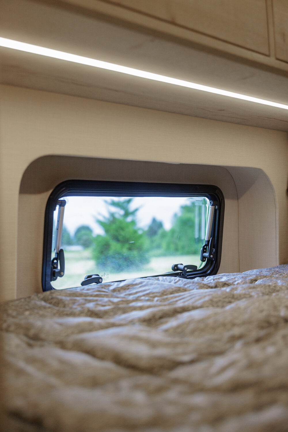 4_Paradise119_BenchmarkVehicles24