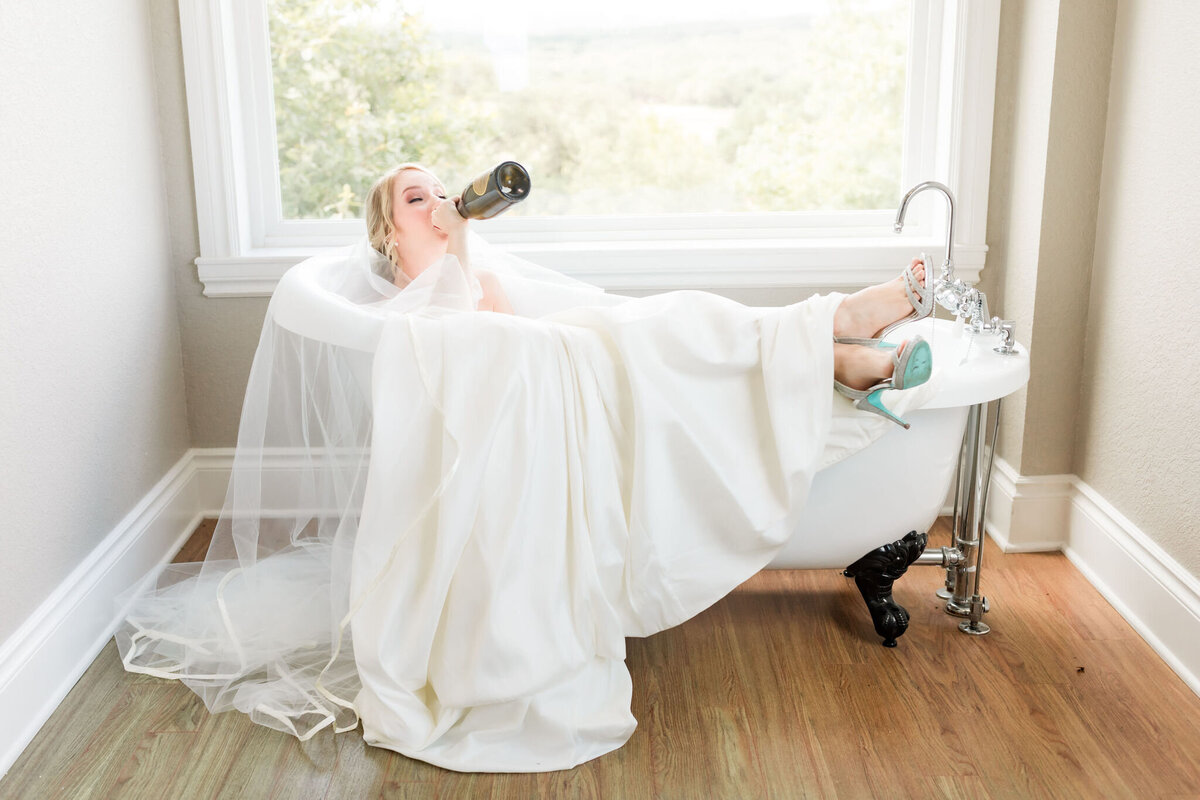 Kendall-Point-Texas-Wedding-Venue-Dawn-Elizabeth-Studios-00057