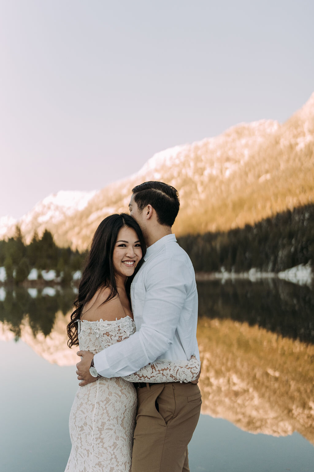 Joyce Li Photography Destination Wedding Elopement Engagement Lifestyle Portrait Photographer West Coast Seattle Washington California goldcreekpondengagement-33