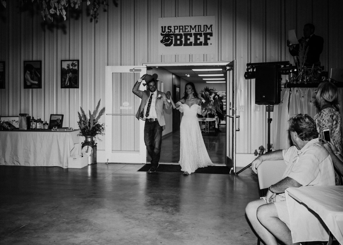 rustic-ranch-wedding-Native-Roaming-Photography-67