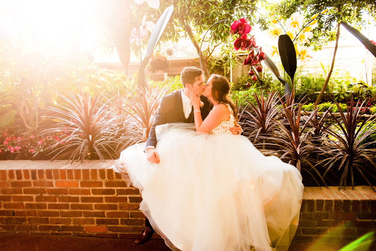 phipps conservatory wedding photo in serpentine room