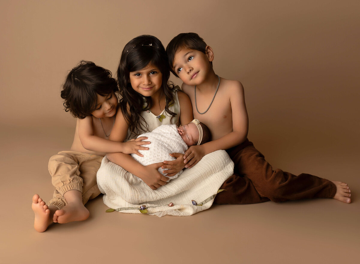 Hello Neonate Leander Newborn Photographer | Hello Photography