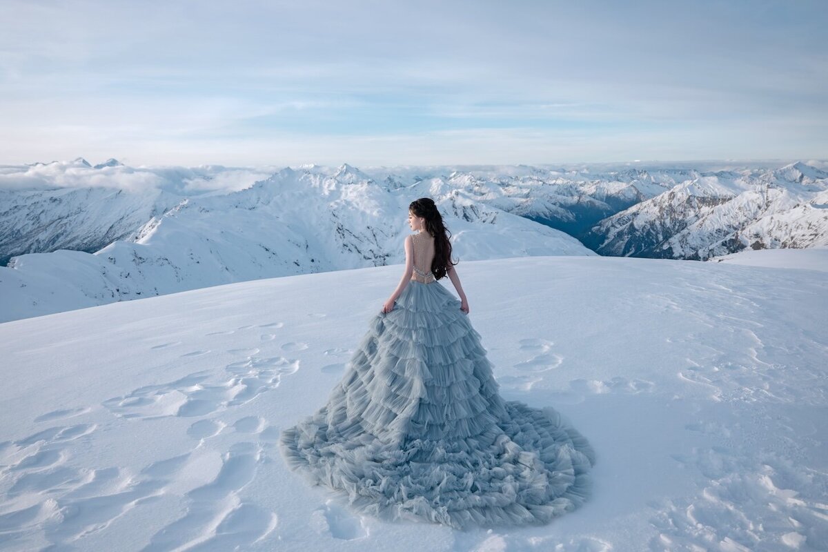 Helicopter wedding photoshoot, Dragonfly Peak, Wanaka.
