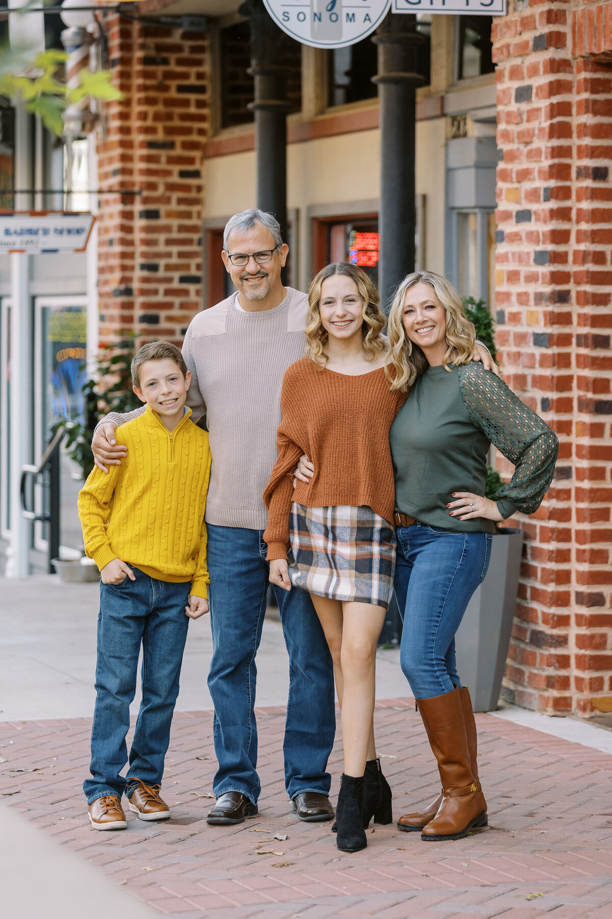 21-downtown-north-texas-family-session
