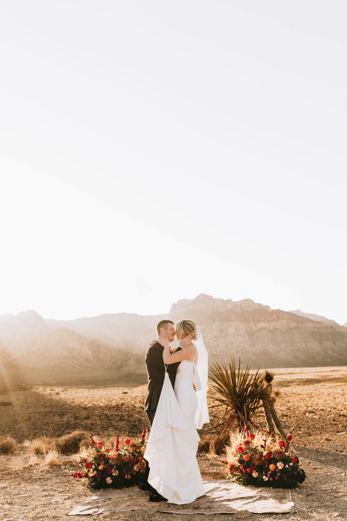 destination micro wedding photographer66