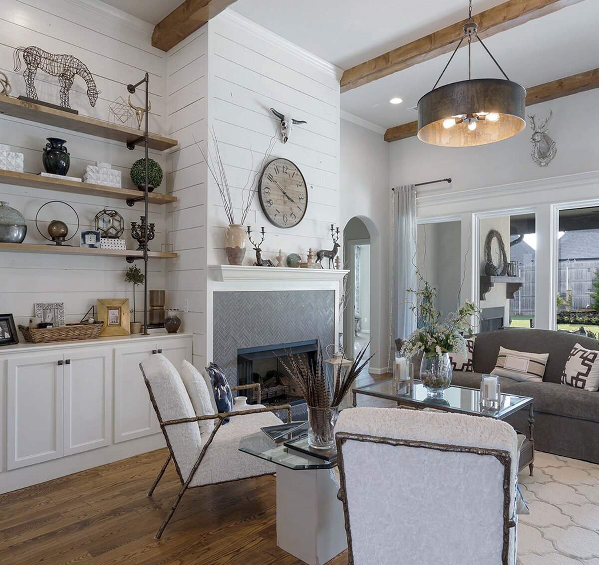 2 Farmhouse Living Room