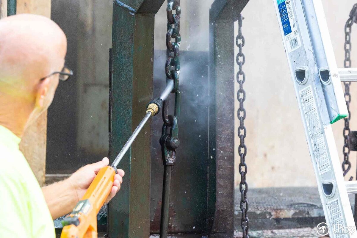 HISTORIC-RESTORATION-CABOOSE-BLOUNTVILLE-J.ROSS-6-2