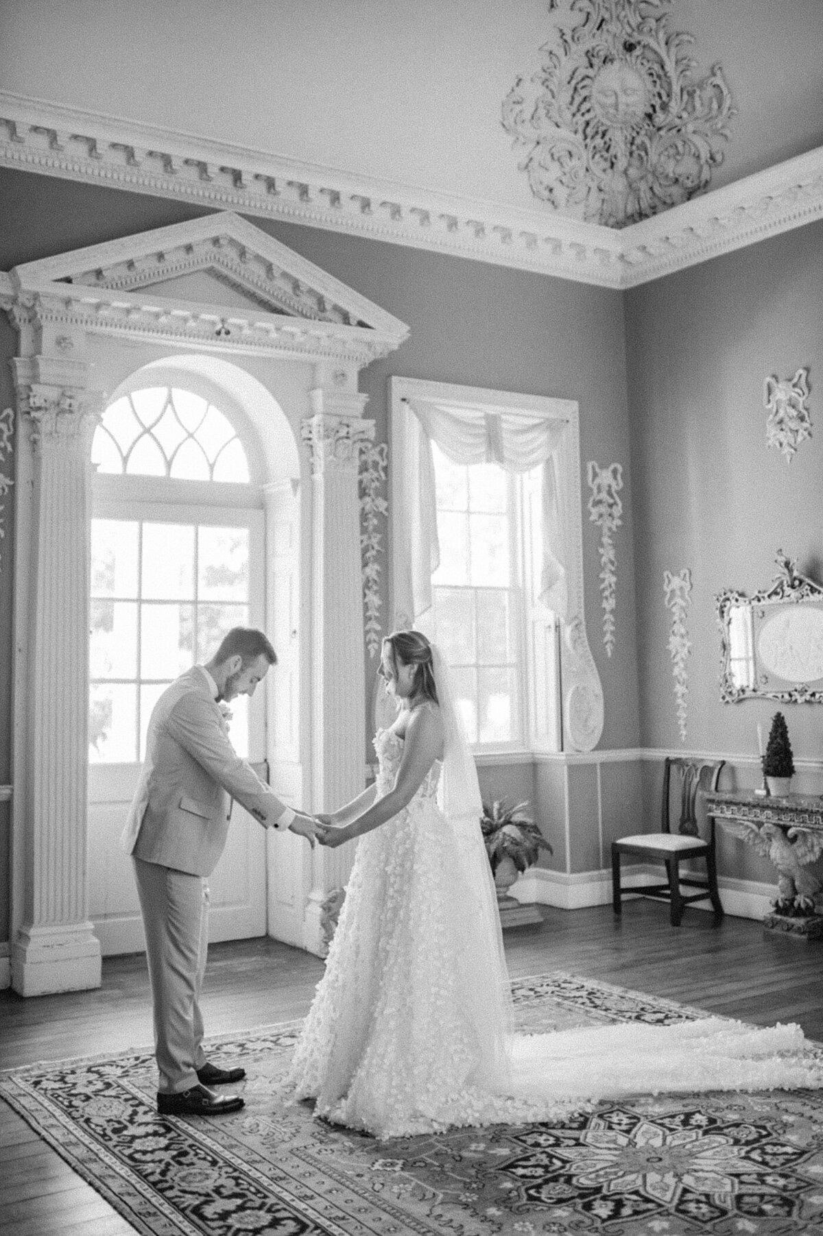 Vibrant-Summer-Whitehall-Annapolis-Wedding-Planner-Adriana-Marie-Events-_0236