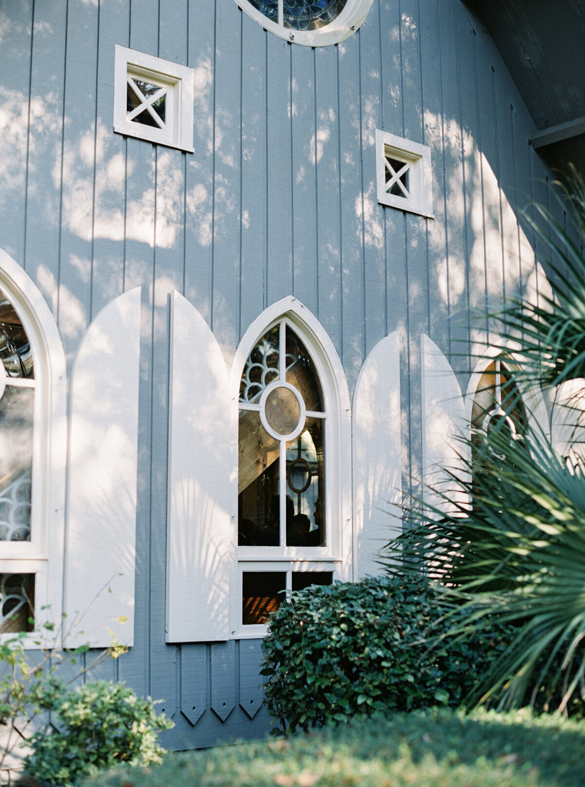 Emily March Photography Wilmington, North Carolina and Destination Wedding Engagement Photographer Heirloom Photography for Memorable Gatherings Light Airy Sentimental Imagery Images Weddings CannonWedding_0331