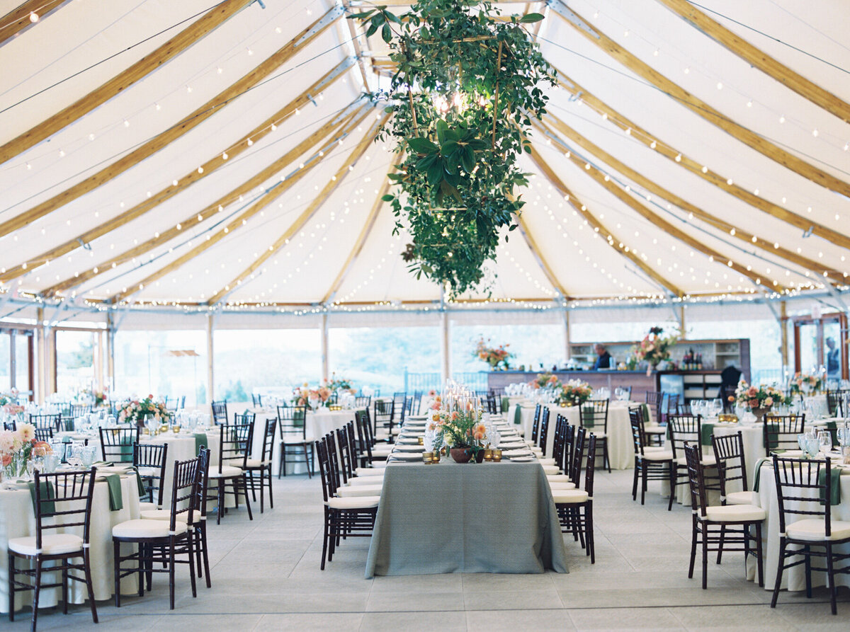 Emily March Photography Wilmington, North Carolina and Destination Wedding Engagement Photographer Heirloom Photography for Memorable Gatherings Light Airy Sentimental Imagery Images Weddings_Castle Hill Inn Wedding - 066