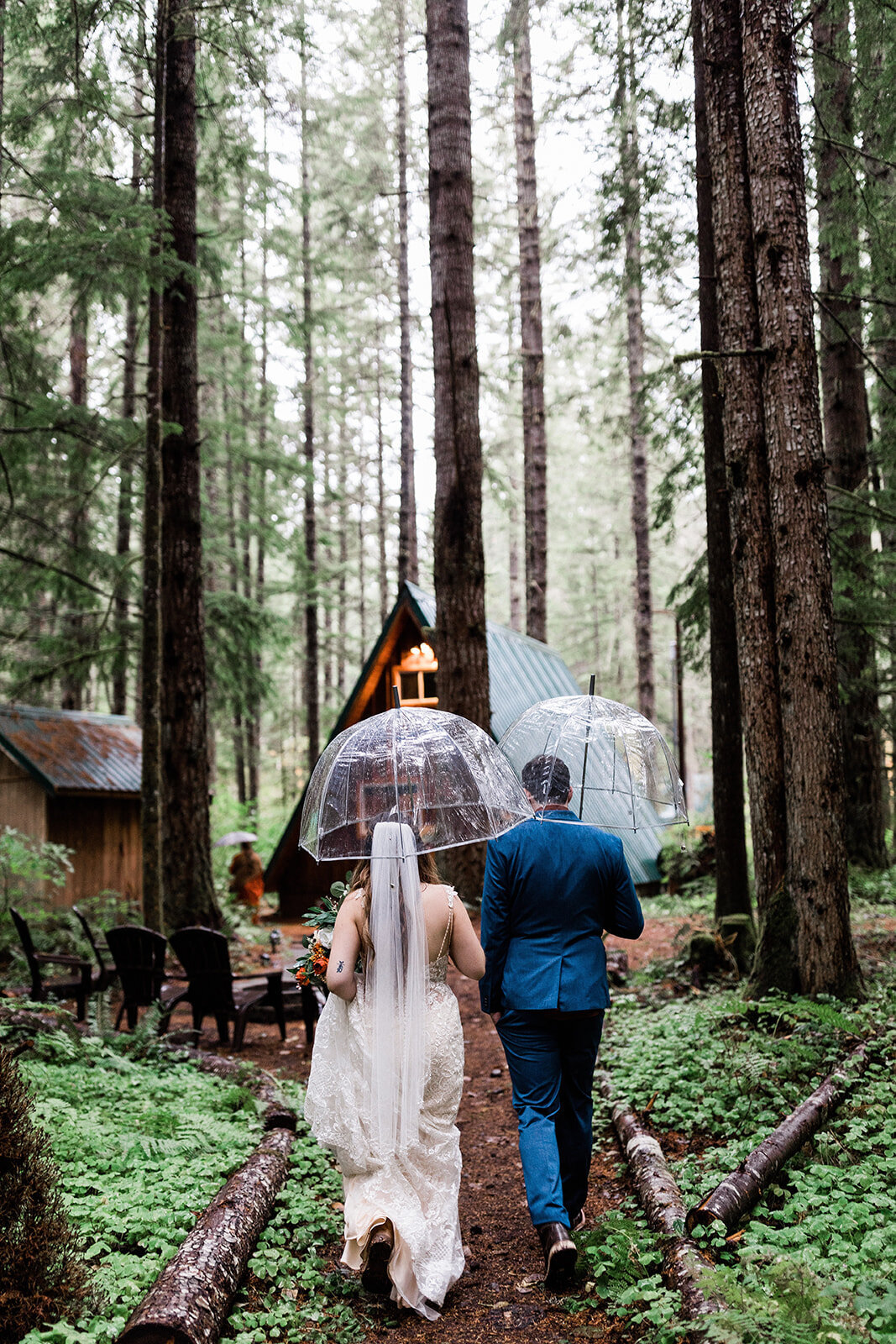 Rainy-Mount-Rainier-National-Park-Intimate-Wedding-73