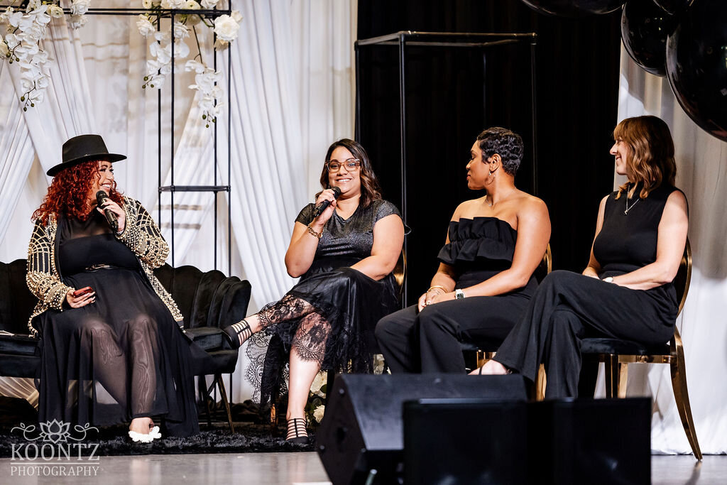 2024NoirNightConference-PanelDiscussion-KoontzPhotography-32