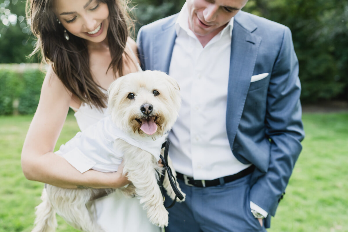 SUMMER FORD HOUSE ENGAGEMENT PHOTOS IN GROSSE POINTE, MICHIGAN PROVIDED BY KARI DAWSON2