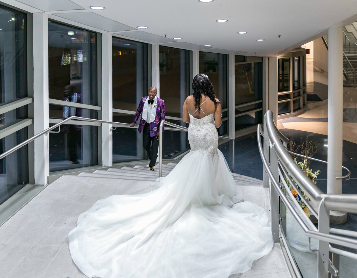 downtown-baltimore-wedding-the-columbus-center