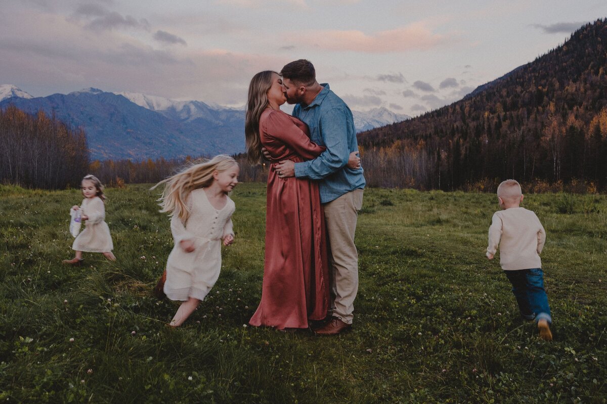 9L0A0754Alaska_EagleRiver_FamilySession