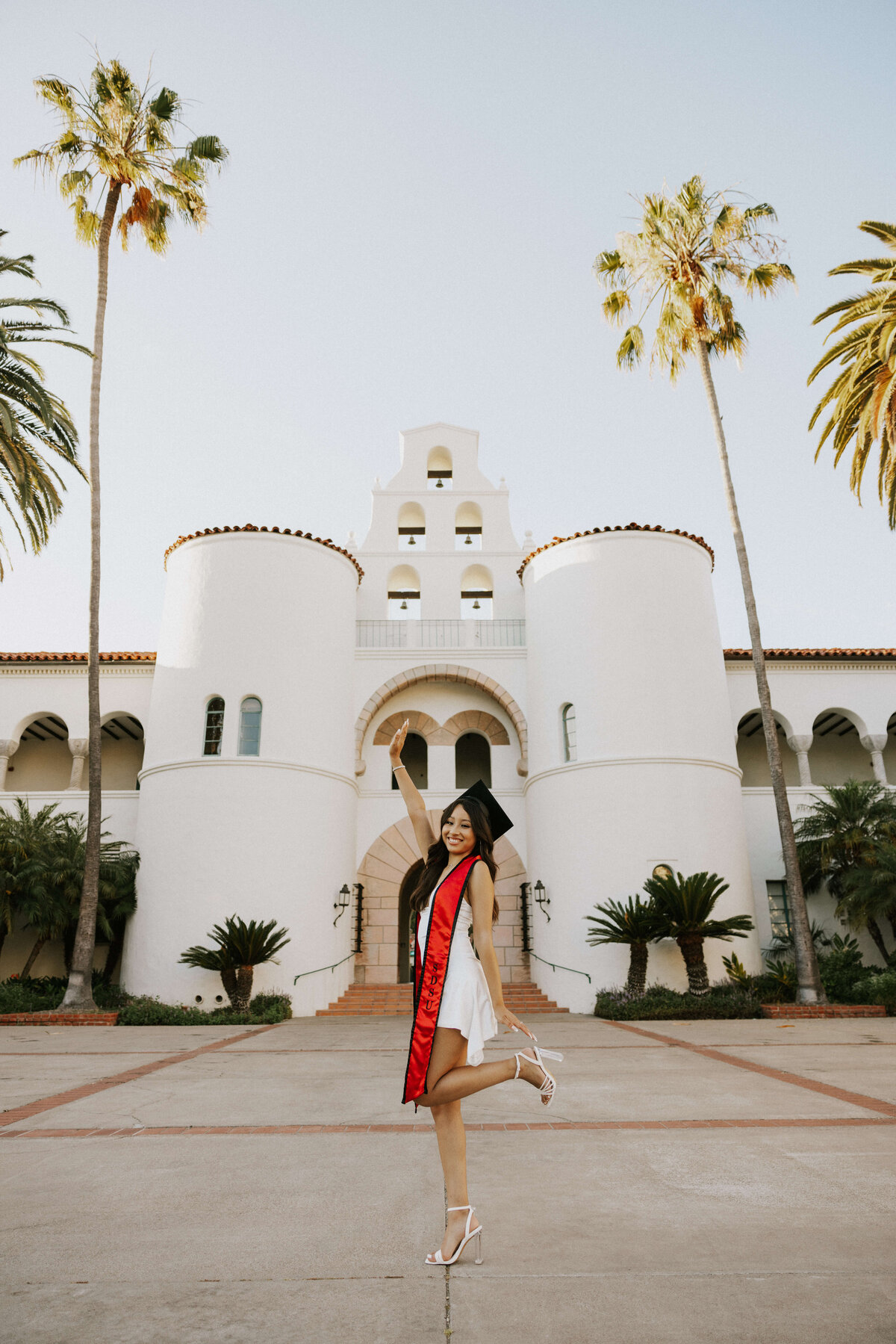san-diego-university-photoshoot-grad-life