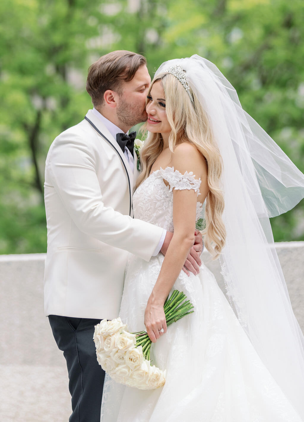 Cathédrale Marie-Reine-du-Monde Wedding_montreal best wedding photographer | luxury moment photography-9235