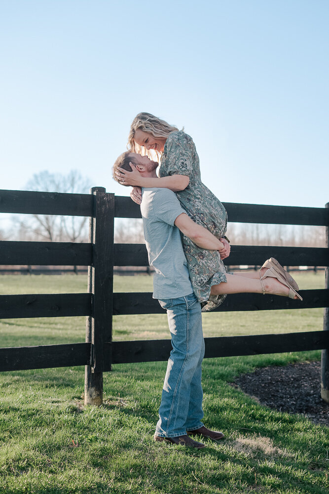 romantic-farm-engagement-photos-kentucky-1