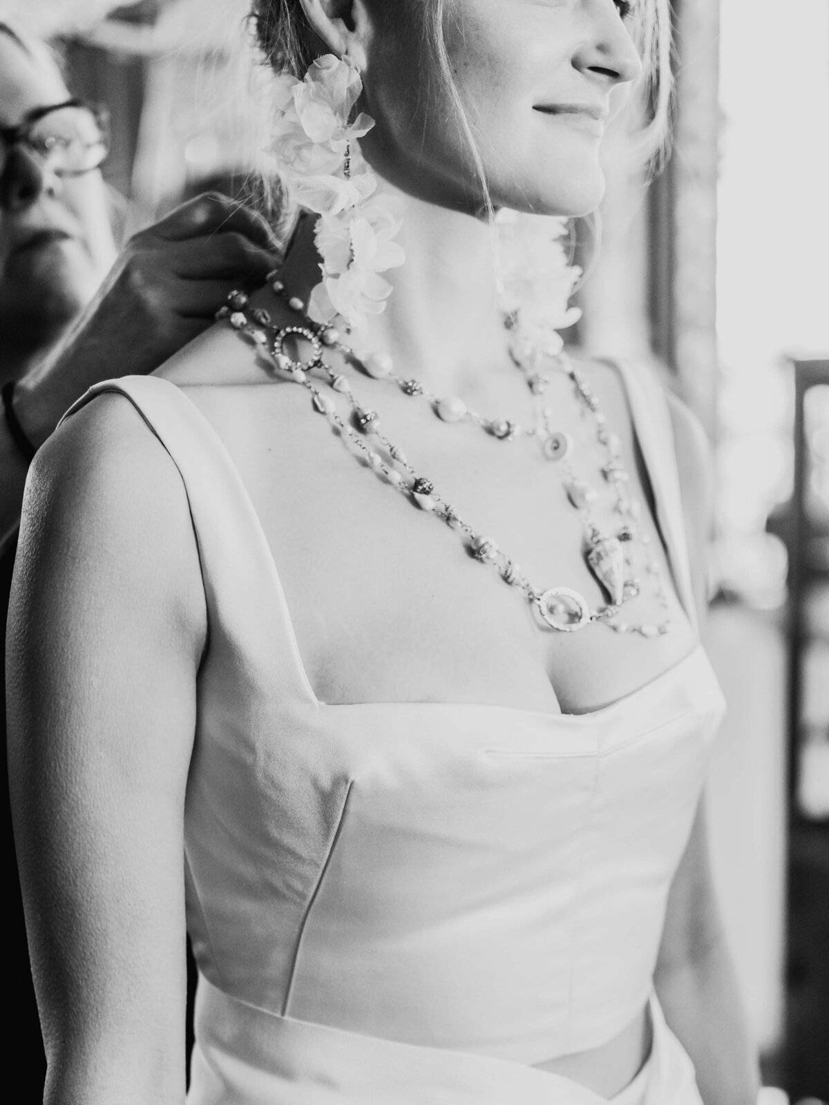 Jill andrews custom wedding gown baltimore l hewitt Photography-8