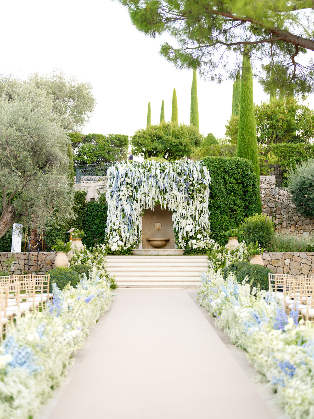 Provence wedding and luxury wedding planner