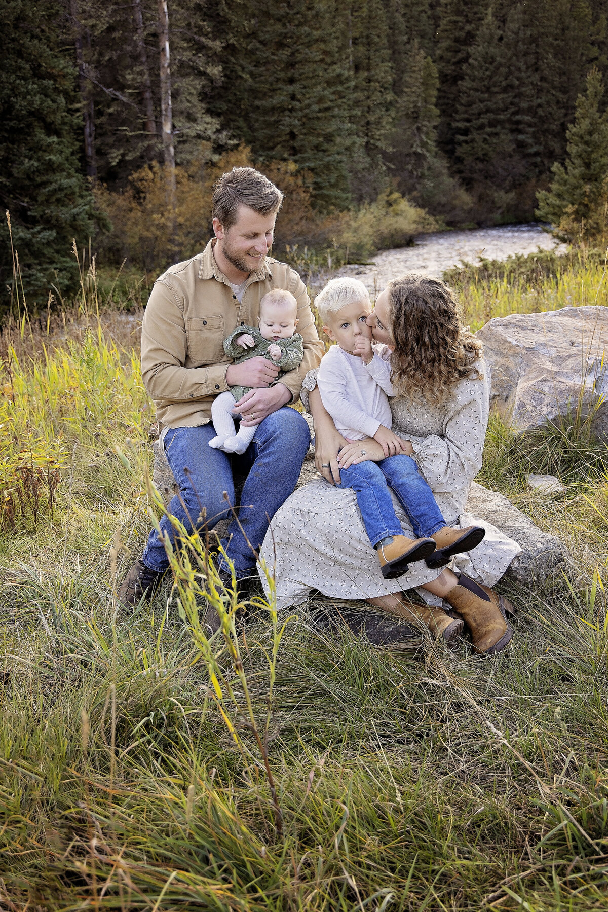 Shanna-Mae-Photography-Montana-Photographer-Family-River-Sunset-Ennis-Bozeman-013