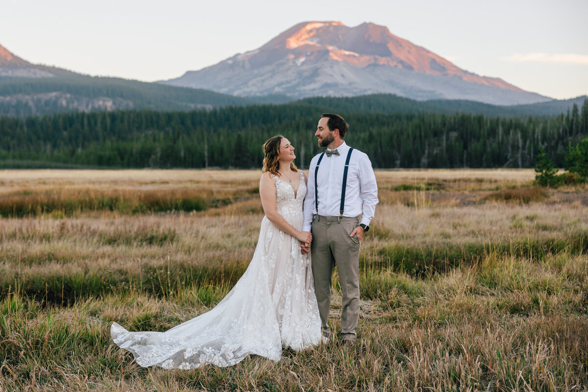 Bend-Oregon-Elopement-Sparks-Lake-1