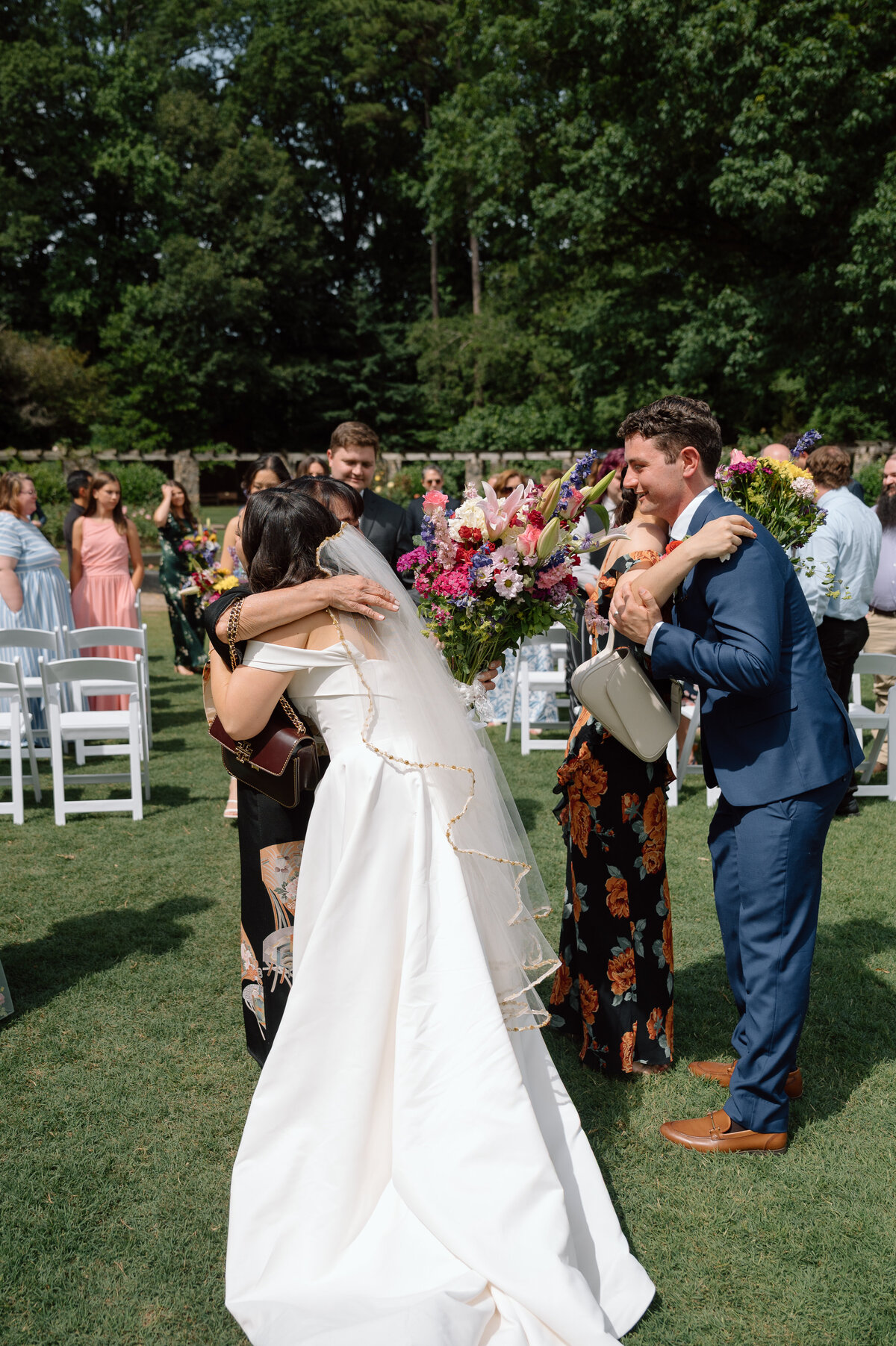 candid wedding photography