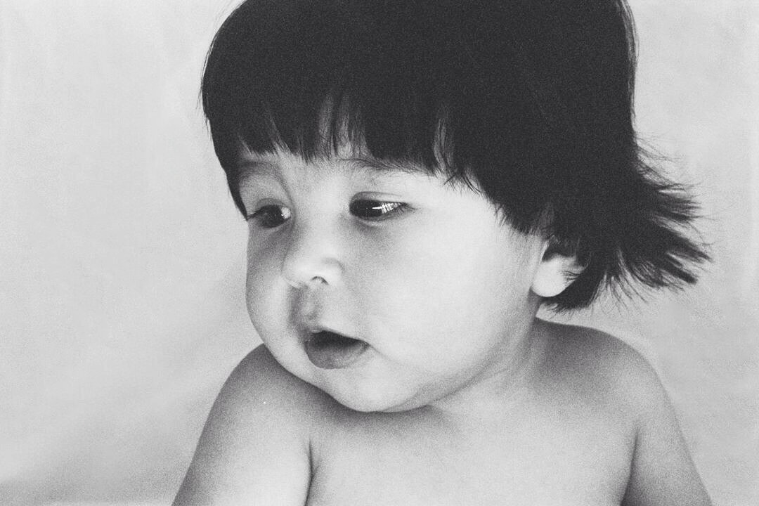 bay-area-baby-photographer-black-and-white-portrait