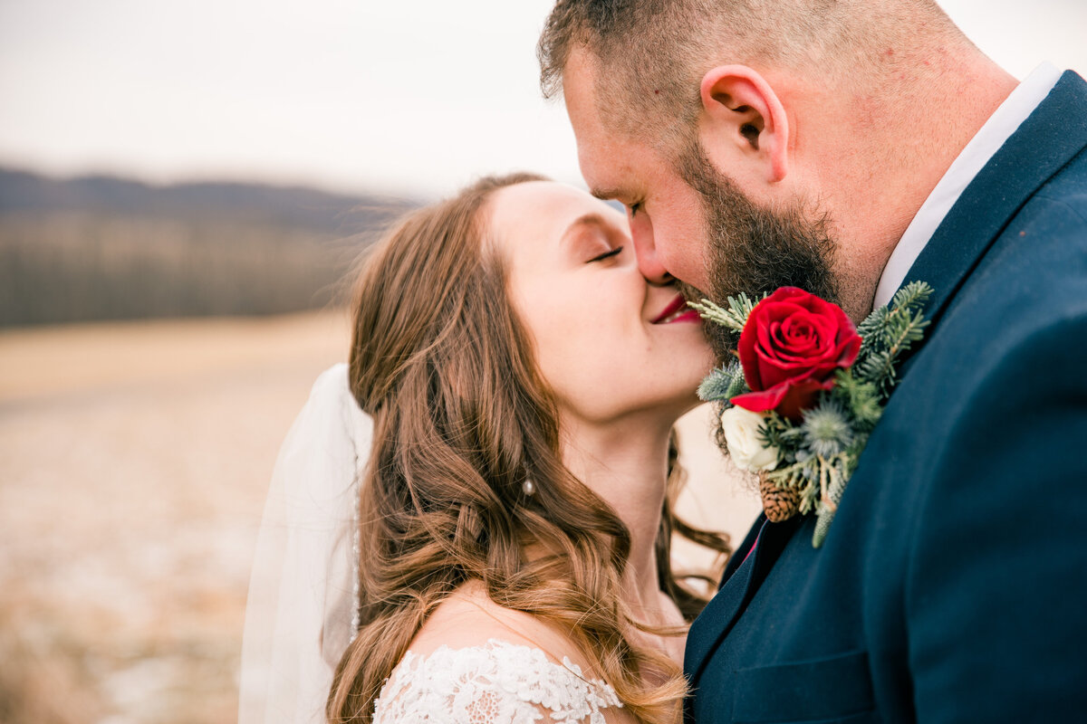 Nathan + Julia Wedding Favorites (0076