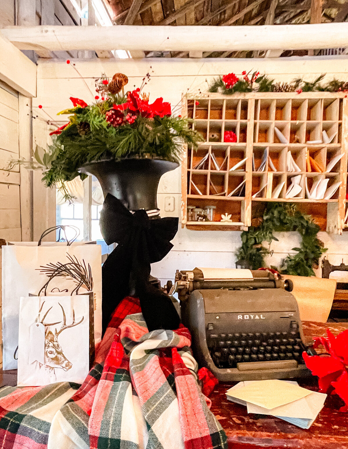 Mountain-Laurel-Farm-Christmas-Mini-Session-Photo-Venue228