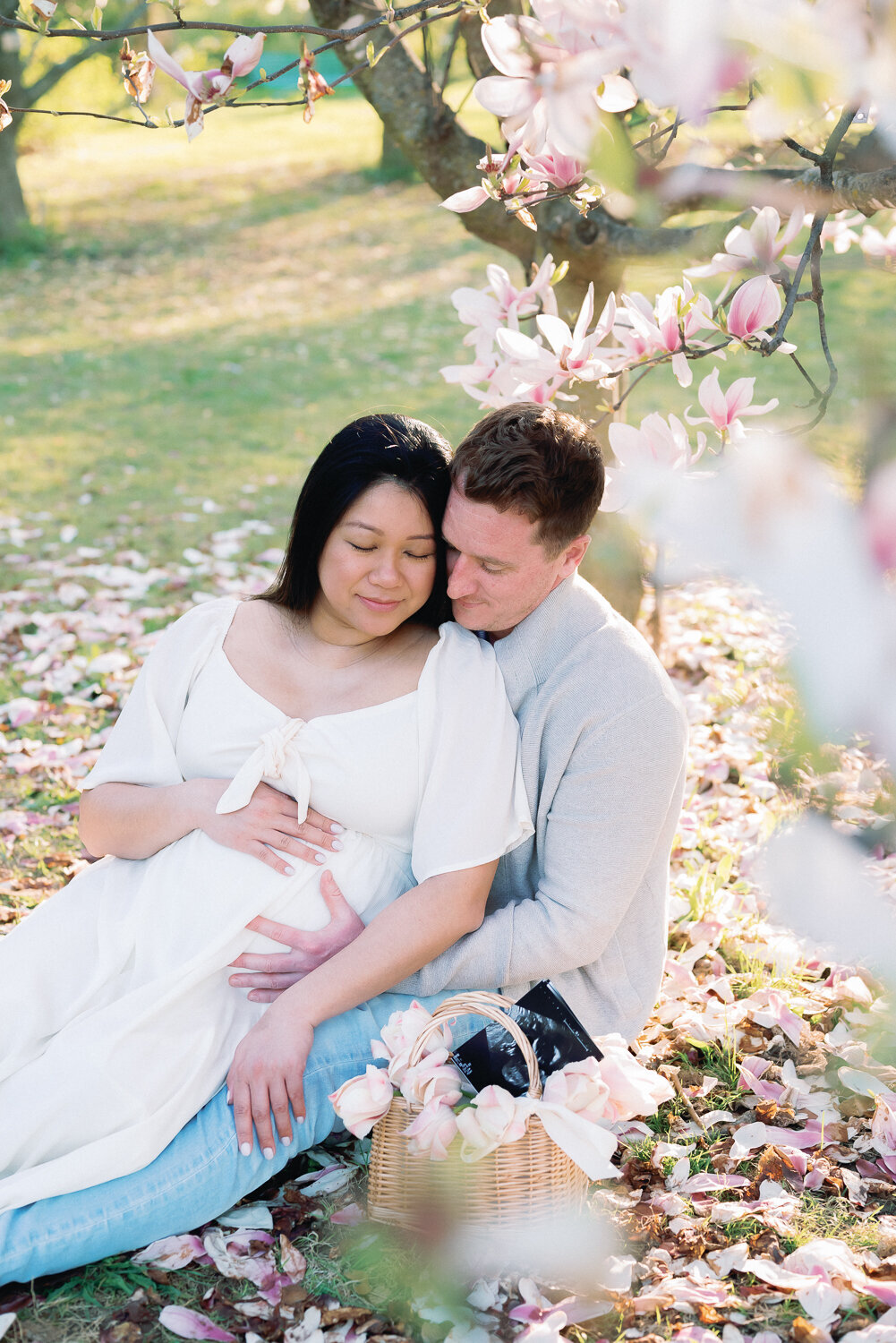 Brooke Lacombe is an Ottawa, Ontario based newborn photographer, specializing in motherhood, maternity, newborn and family fine art photography.