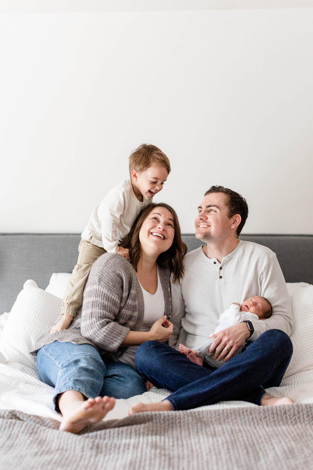 Lifestyle Family photography in Columbia Missouri