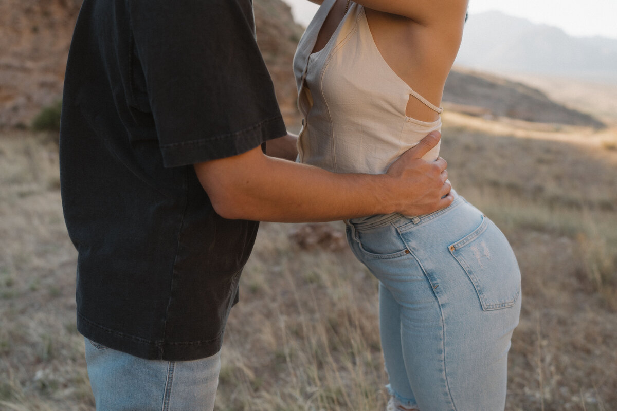 Engagement-session-on-the-beach-Las-Vegas
